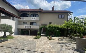 Apartma Pri Cesarjevih